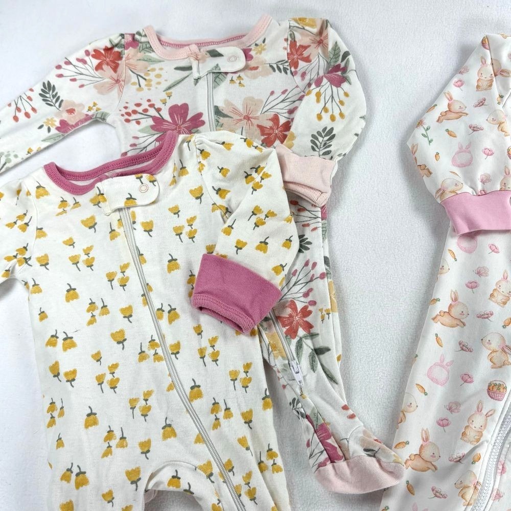 Eliza James Cloud Island‎ Baby Girl Footed Sleepers 3M Floral Print Zip 3 Pack - Picture 2 of 9